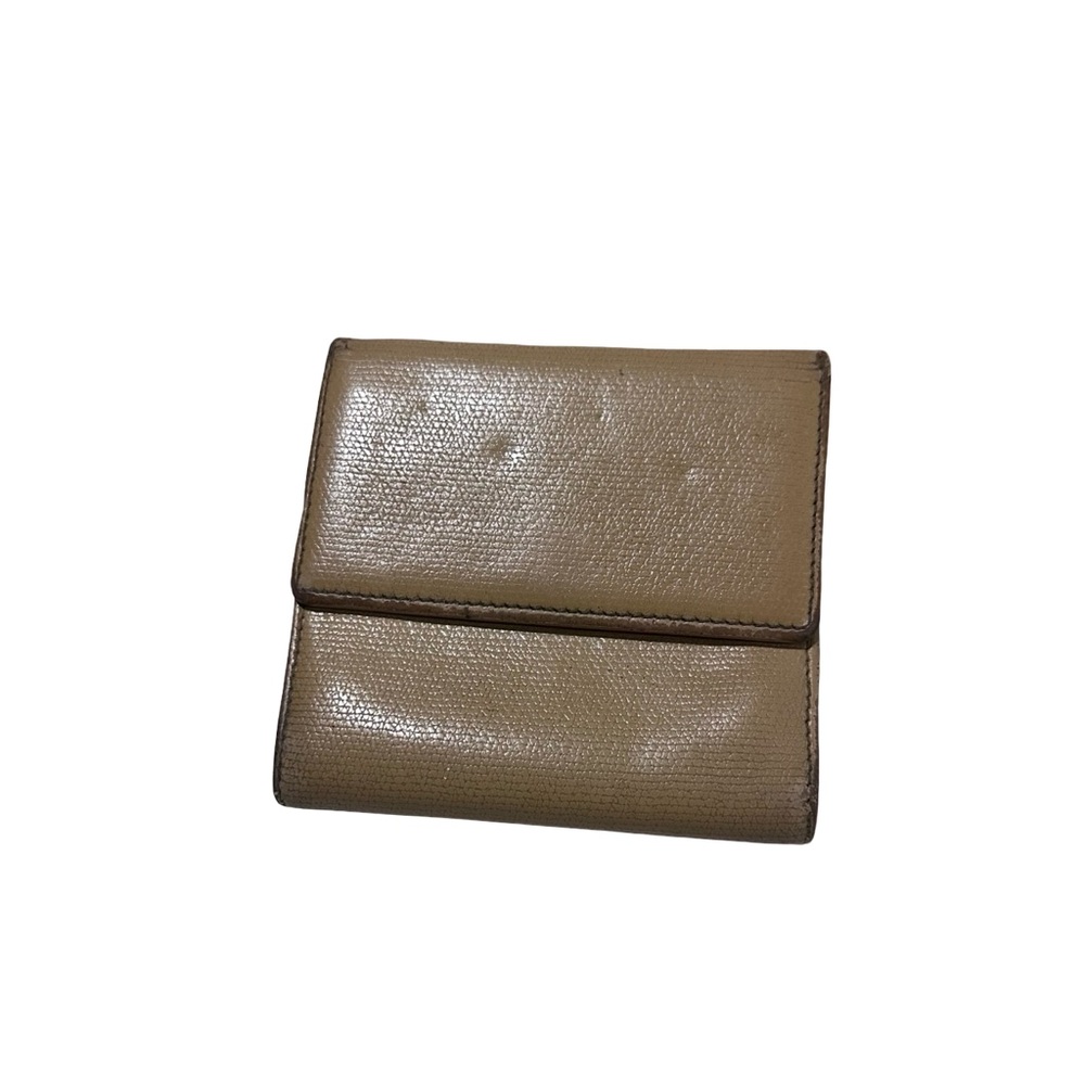 Chanel Coco Button (or Coco Bouton) trifold compact wallet neutral/beige leather - Picture 9 of 11